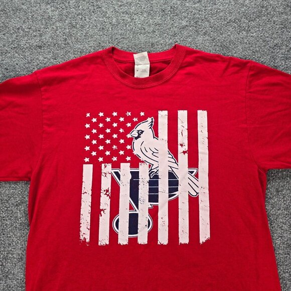 St Louis Cardinals Blues‎ Tshirt Mens Medium Red Flag Patriotic Hockey Baseball - Picture 2 of 6